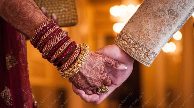 marriage holding hand